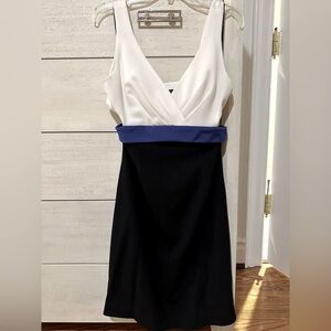 🔥NWOT! Black Halo Jackie O Cutout Black White Blue Colorblock Dress